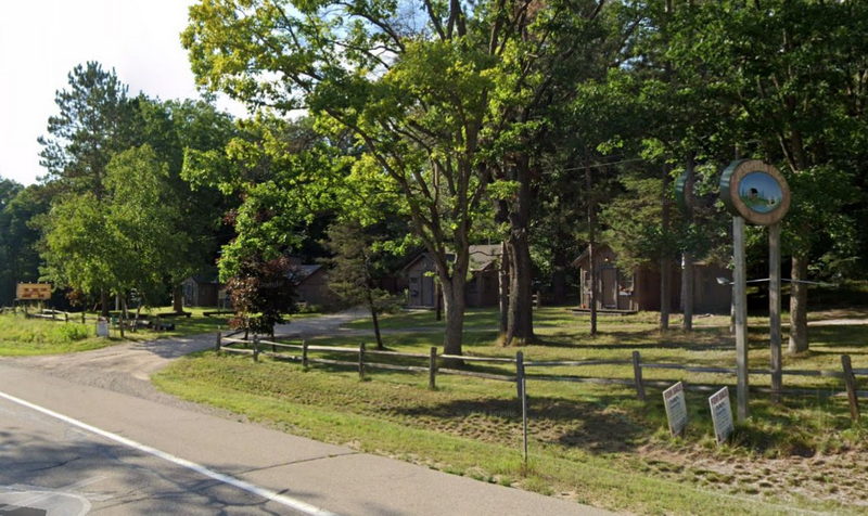 Pine Creek Lodge (McLellans Pioneer Settlement) - Street View (newer photo)